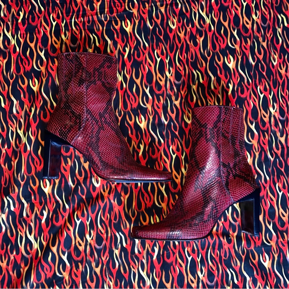 Y2k Chic Leather Snakeskin Boots